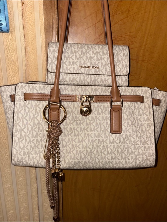 Michael Kors Handbags - Michael Kors Signature Tote in Vanilla with Acorn Trim and Matching Wallet